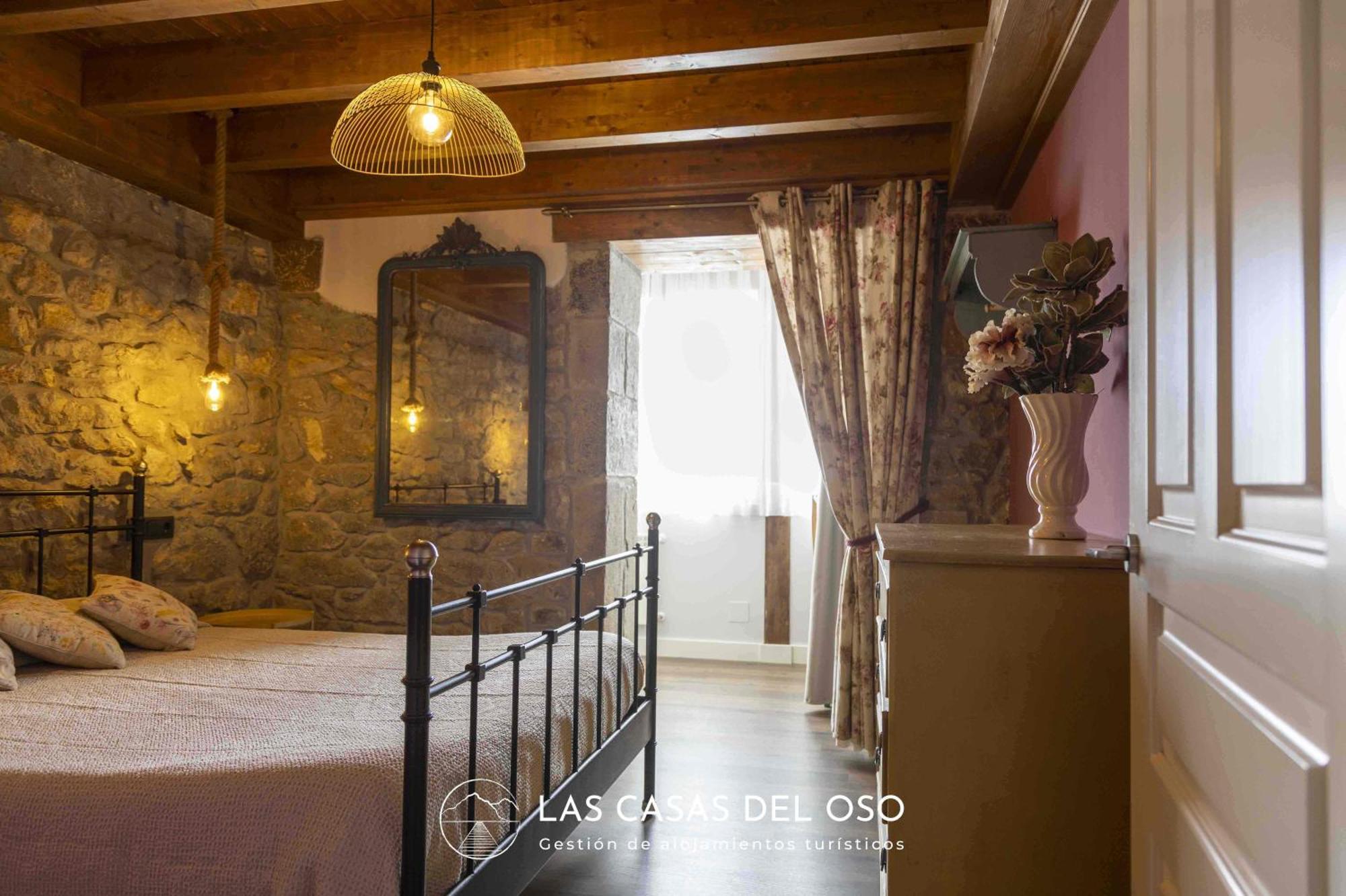 El Mirador De San Trocaya - Las Casas Del Oso Villamarcel エクステリア 写真