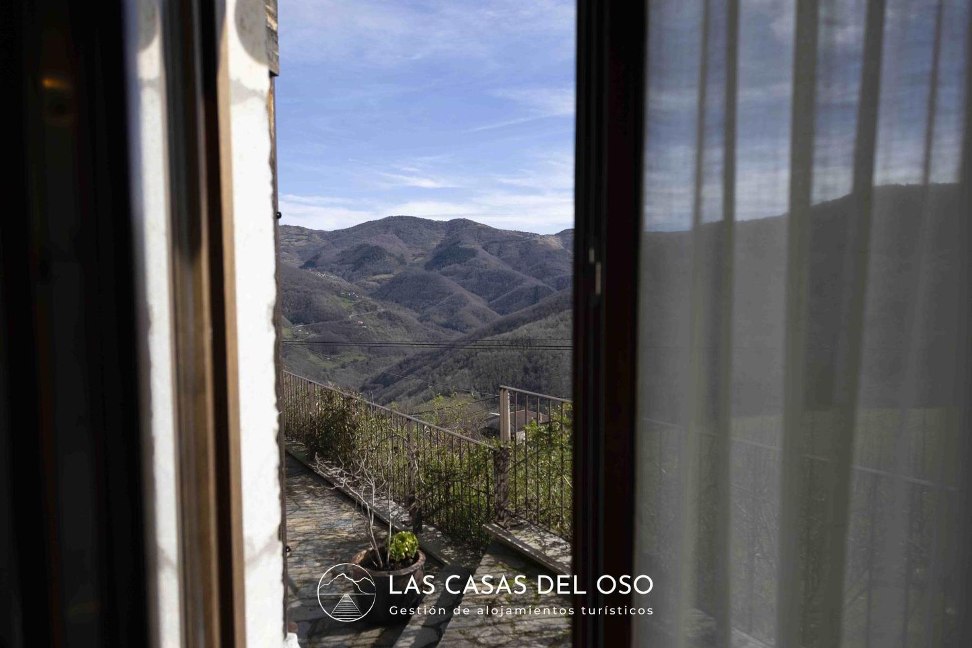 El Mirador De San Trocaya - Las Casas Del Oso Villamarcel エクステリア 写真